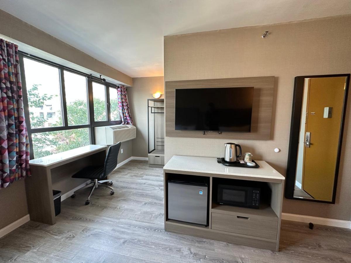 Regal Inn & Suites New York Laguardia Hotel 外观 照片